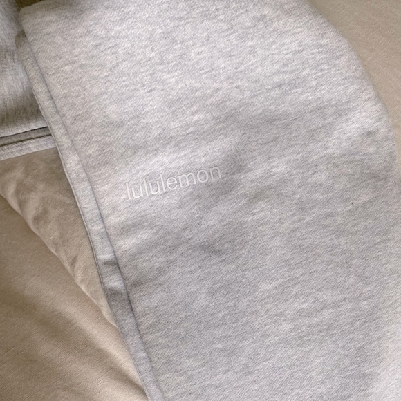 Lululemon | Relaxed High Rise Jogger - Picture 6 of 6